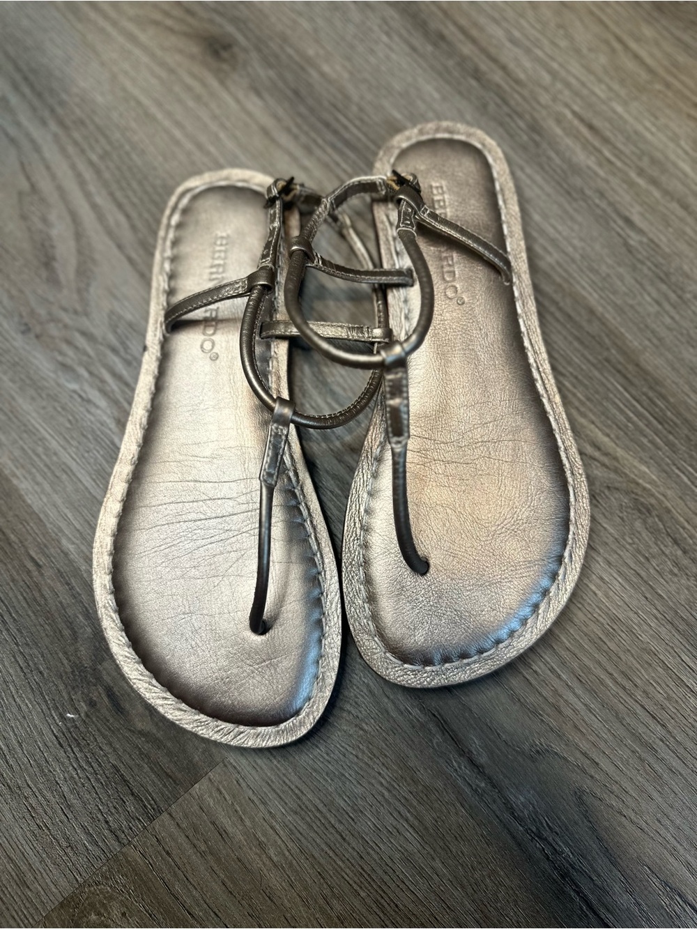 Bernardo Hercu Slingback Sandals metallic pewter /silver size 6